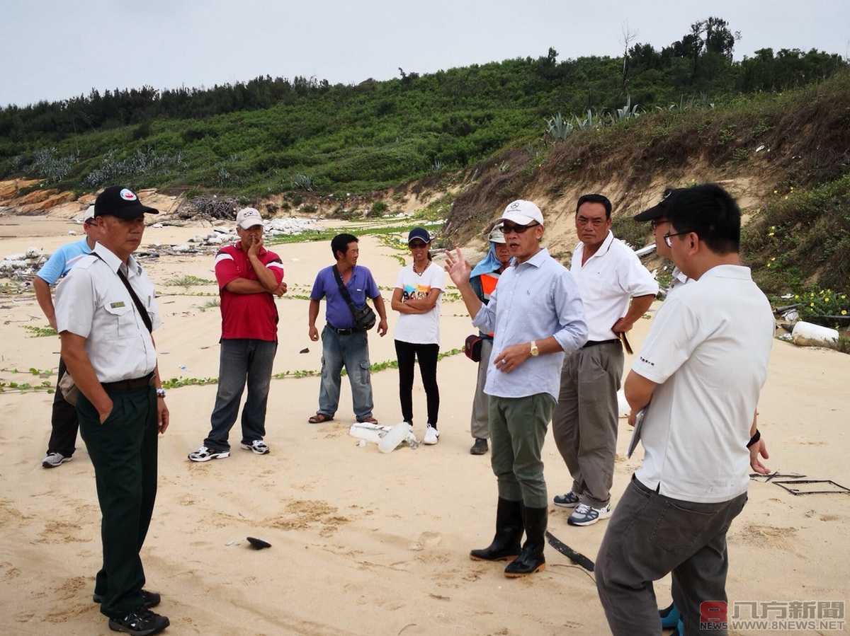 金門縣山后保麗龍河 環保局及金門國家公園緊急派員清理