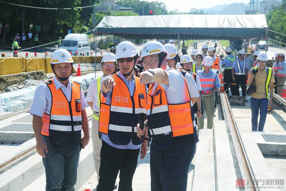 安坑1號道路隧道貫通 安坑輕軌逐步完成 朱立倫：加速安坑交通建設