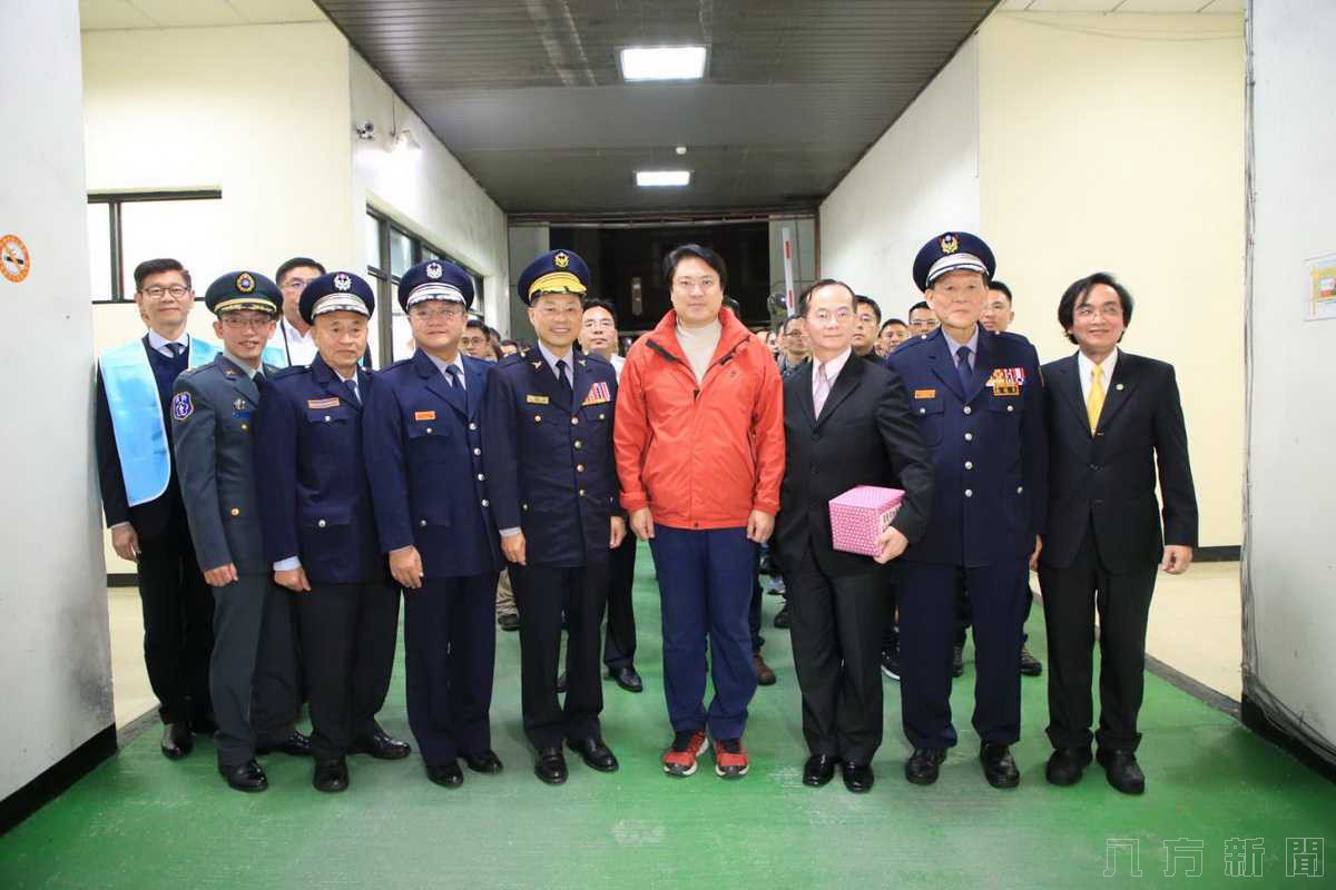 重要節日安全維勤慰問 林市長期勉讓市民平安過好年