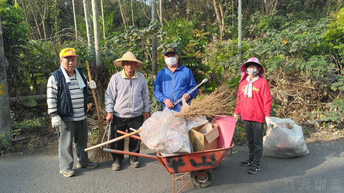 維護環境清潔不分國人及外勞 吳里長帶領環保志工用心做