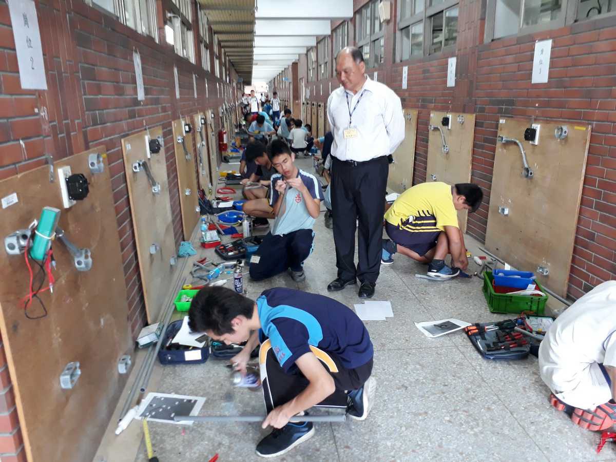 南投縣國中電機電子群技藝競賽於水里商工大展身手