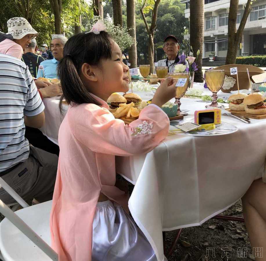 早午餐生活節林間餐桌宛如婚禮盛宴 參與民眾大呼好浪漫