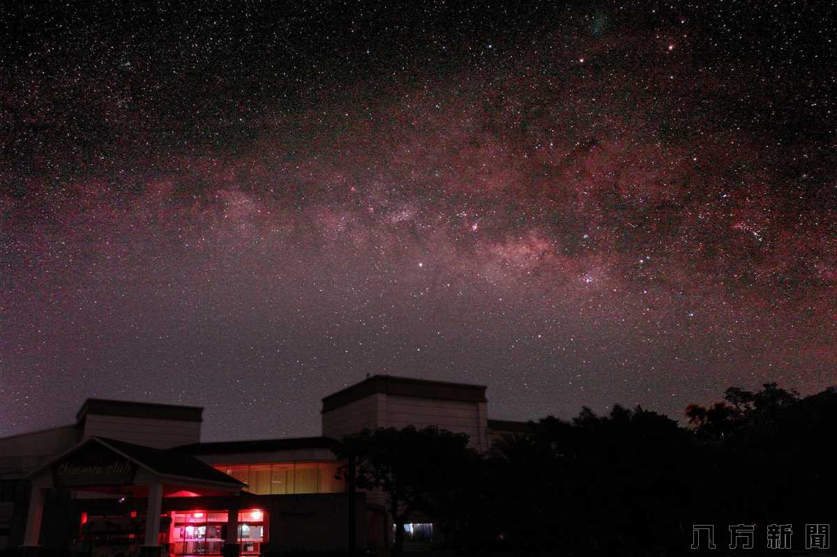 歡迎陳時中率防疫五月天對寶瓶座流星雨許願、與銀河合照