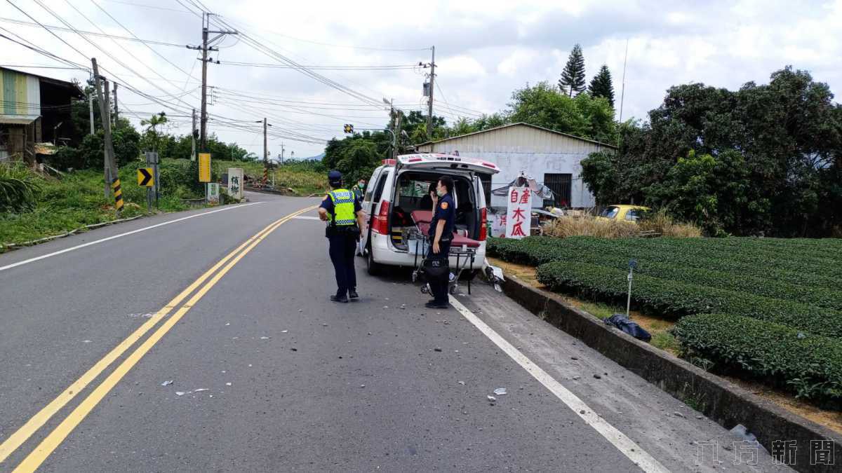 南投救護自撞電線桿 幸無人傷