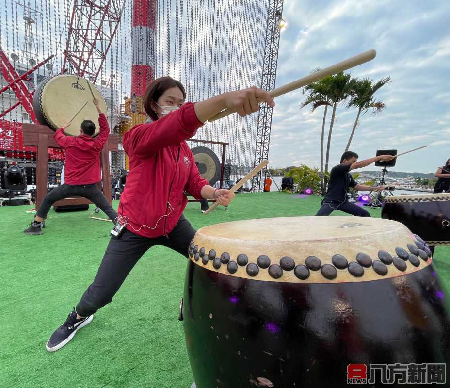 光耀高雄港 鼓動海港城 十鼓擊樂團登陸海上舞台