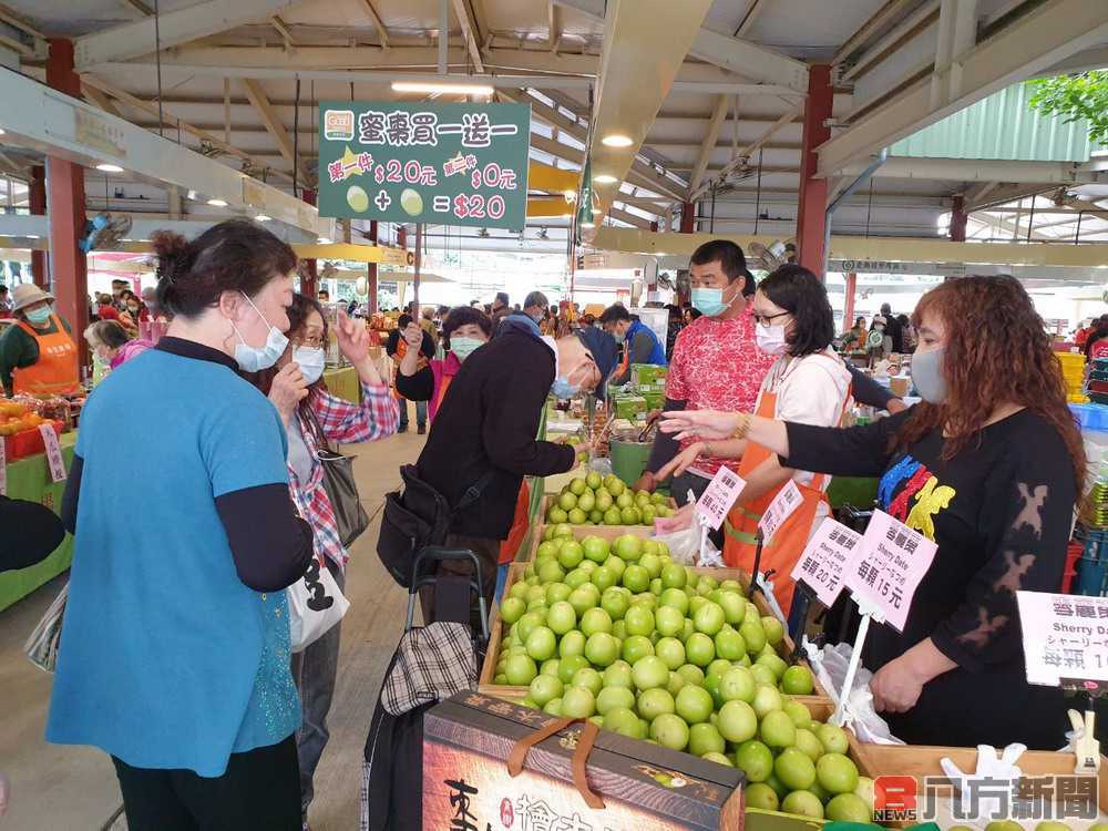 台北希望廣場買氣旺 屏東農產掀熱銷