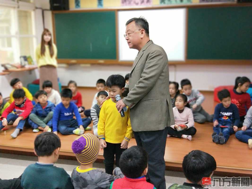 「文采閱讀，譜出菊島閱光」文光國小獲勇奪110年閱讀磐石學校獎