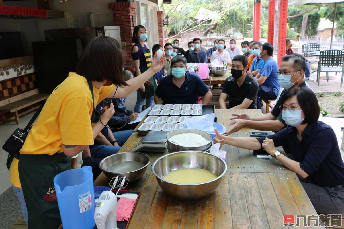 埔警同仁手做蛋糕 感恩母親們辛勞