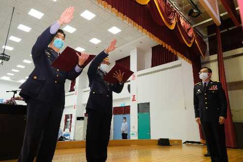 海巡雲嘉巡防區主任舆台中第三岸巡隊長布達接篆，分署長慰勉繼往開來承先啟後