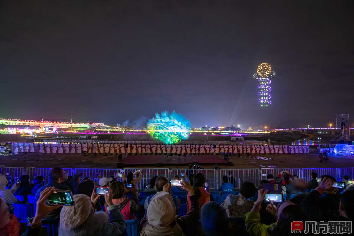 南投燈會開幕「虎哩旺」主燈點燈 水陸空大秀熱情迎賓