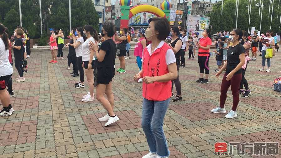 投縣ZUMBA PARTY重磅回歸 百人齊聚體育場HIGH翻夜晚