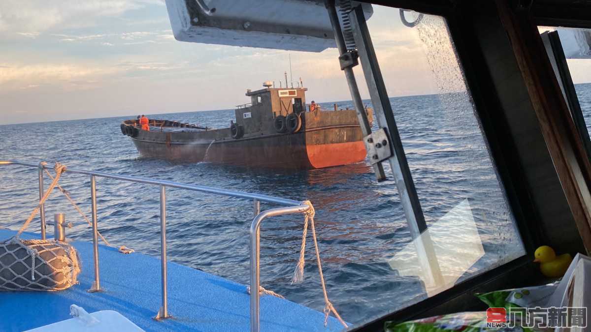 陸漁船苗栗外海越界 海巡雙艇押回4人法辦