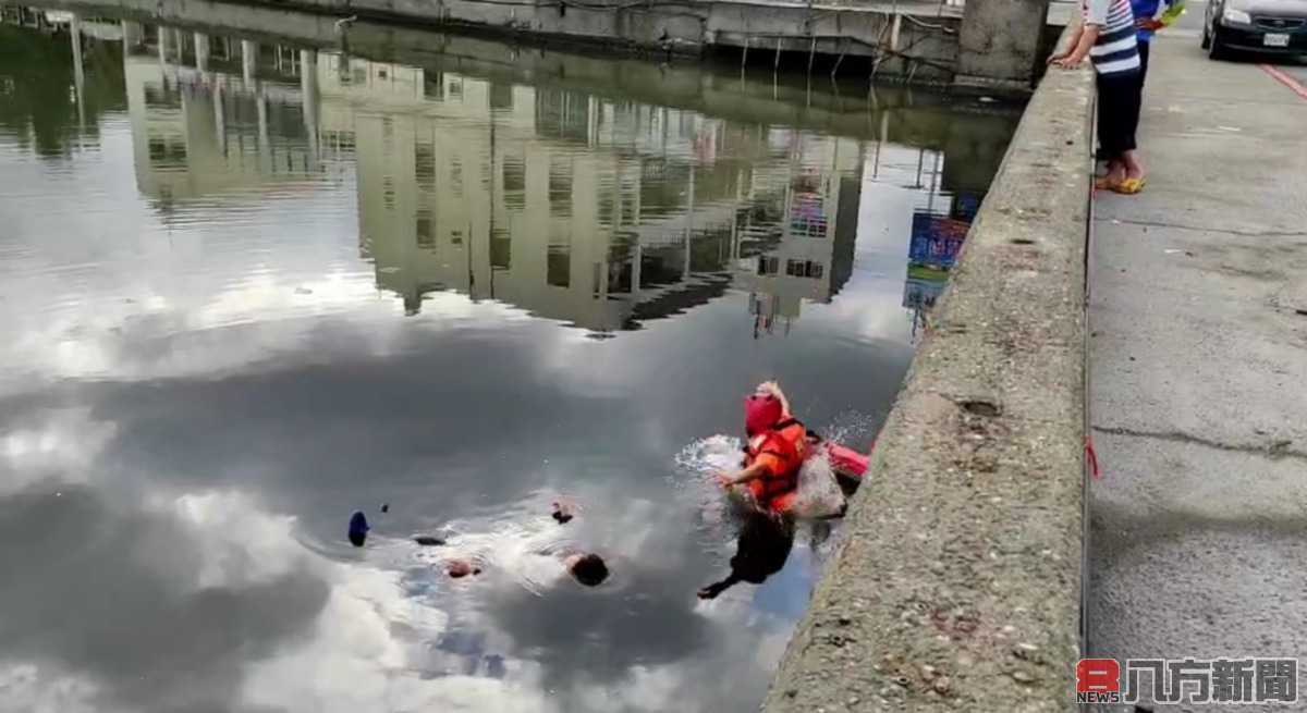 女子跌落王功大排 海巡火速跳水救援