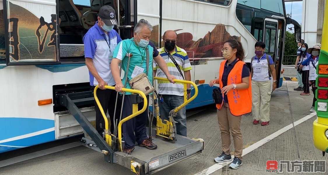 投縣救國團舉辦公益之旅 攜生命鬥士快樂出遊