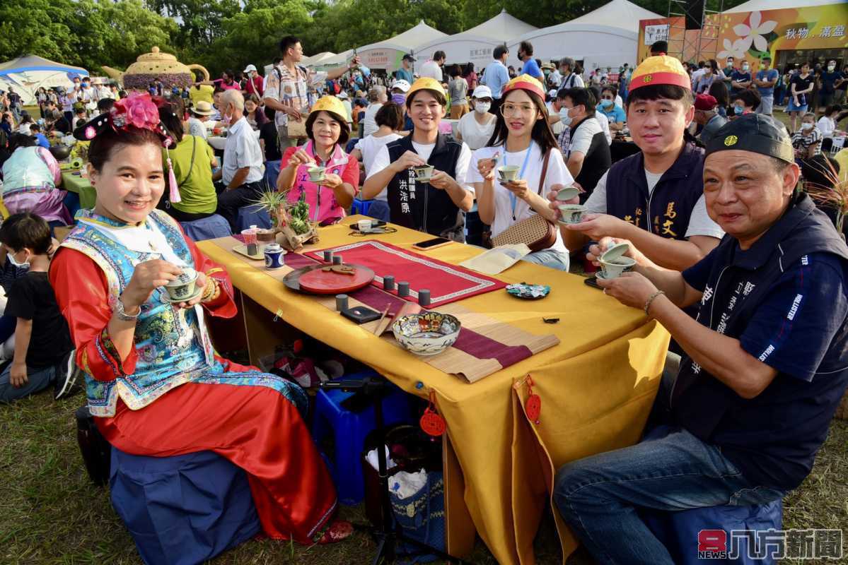 南投茶博會千人茶會盛大 350茶席逾2000人共享茶香