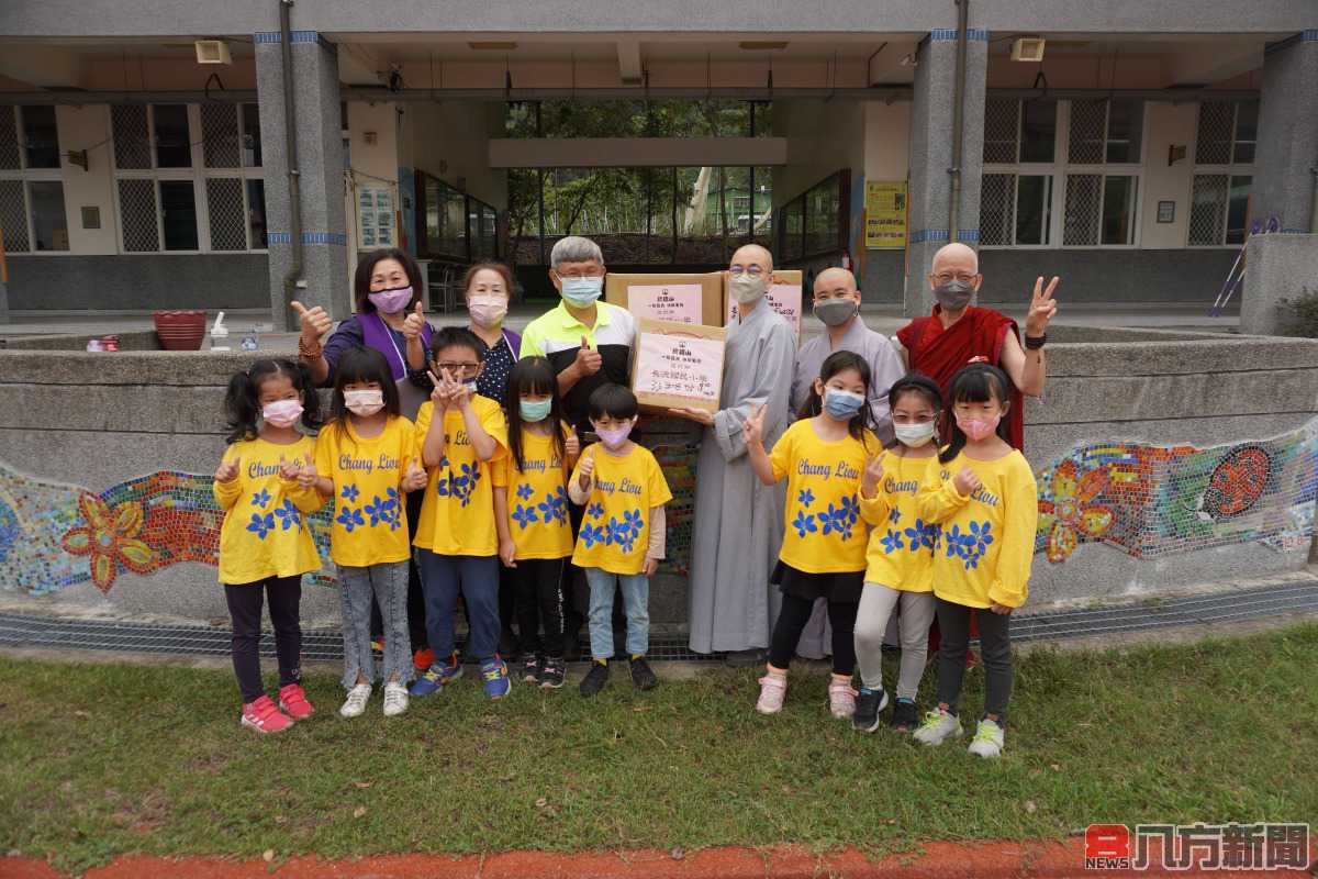 寒冬送愛校園 關懷原鄉長者