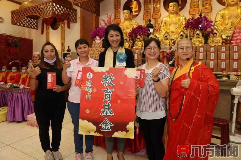 慶佛誕國姓東方淨苑舉行浴佛法會 許縣長祈求國泰民安