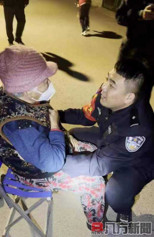 楼房突发火灾遵化辅警浓烟中背出隔壁楼瘫痪老人