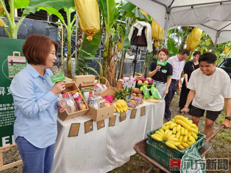 縣長周春米化身一日蕉農與甜點師傅 端出好「屏」料理