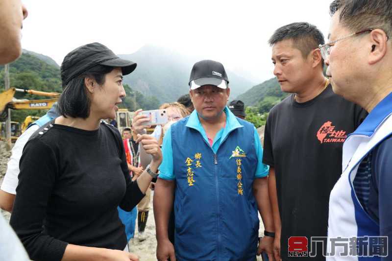 海葵停班日 許縣長主持應變中心會議後直奔東埔勘查土石流災害