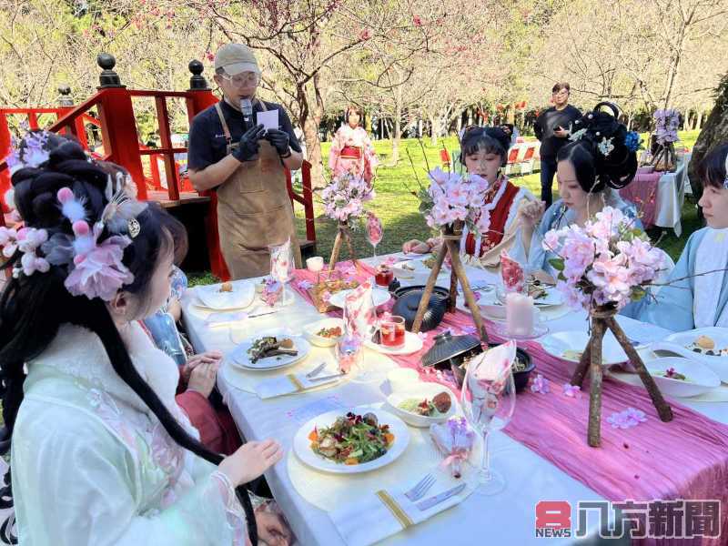 全台最大九族櫻花祭2月1日開跑 全新櫻花女王號纜車最有看頭