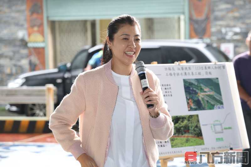 許縣長會勘信義鄉馬不停蹄 簽核18件逾2千萬元改善工程