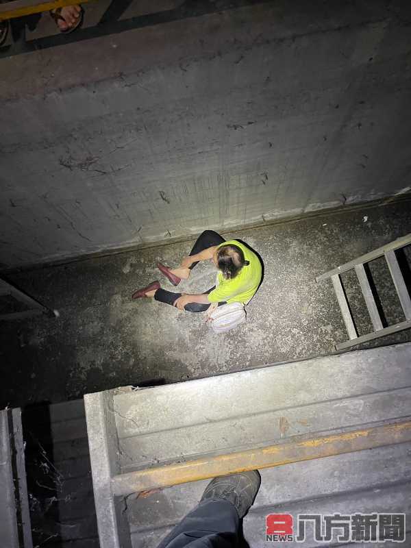 南投縣埔里鎮樹人一街意外事件 婦人成功脫困