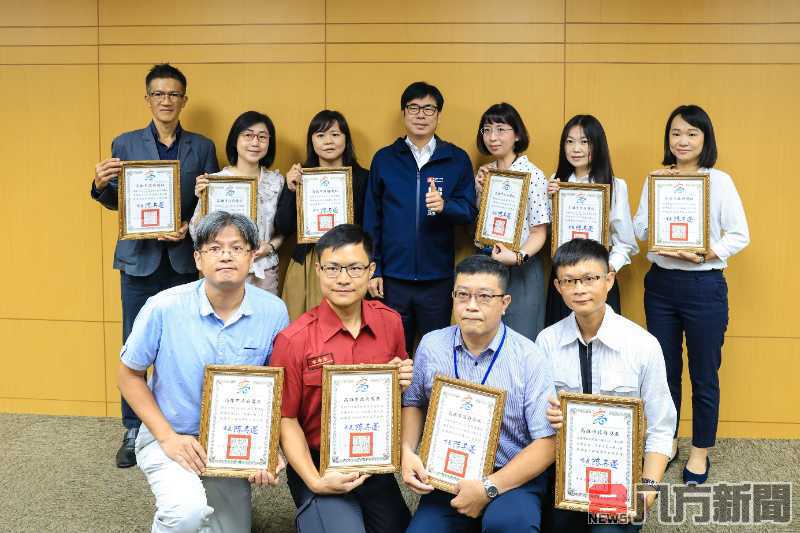 高雄龍德東路近完工 陳其邁指示各局處進行整體交通及景觀規劃加強行車動線宣傳