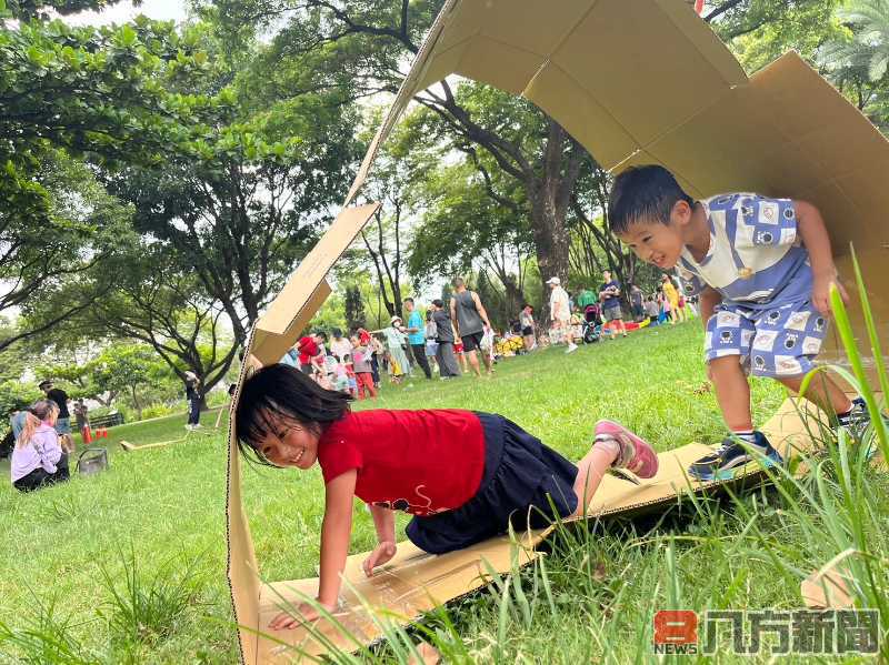屏東創造遊戲城市 用鬆散媒材遍佈社區各角落