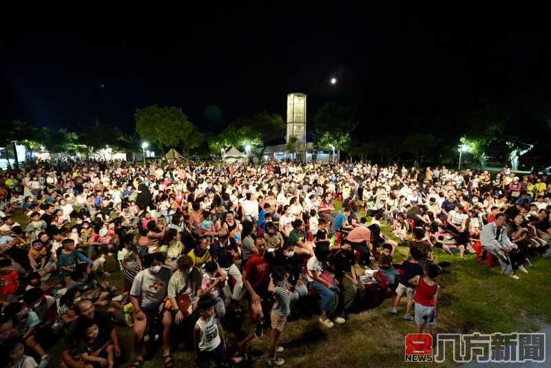 夏日狂歡祭臺灣特技團開幕演出 滿場觀眾驚呼連連