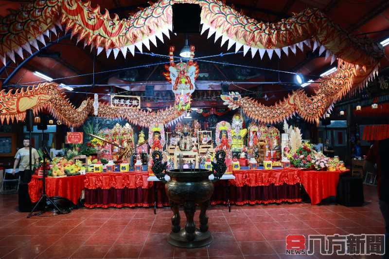 許縣長率隊參拜大眾爺 推動集集觀光發展