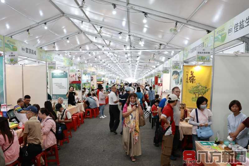 南投世界茶業博覽會盛大開幕 許縣長邀請民眾品茶買茶