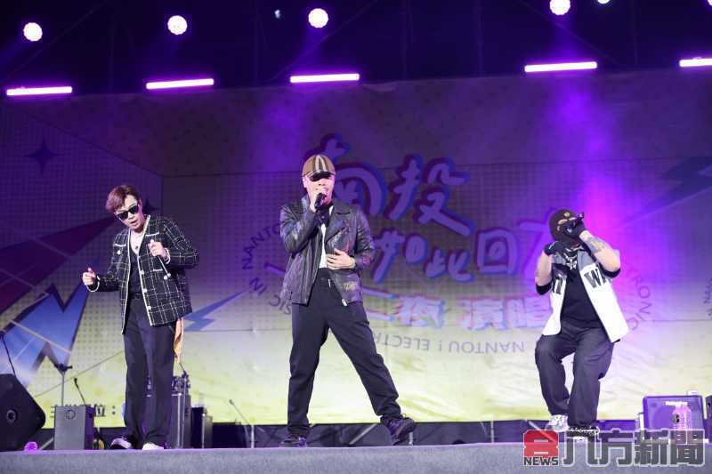 萬人齊聚南投「尬電之夜」演唱會掀起茶博會熱潮