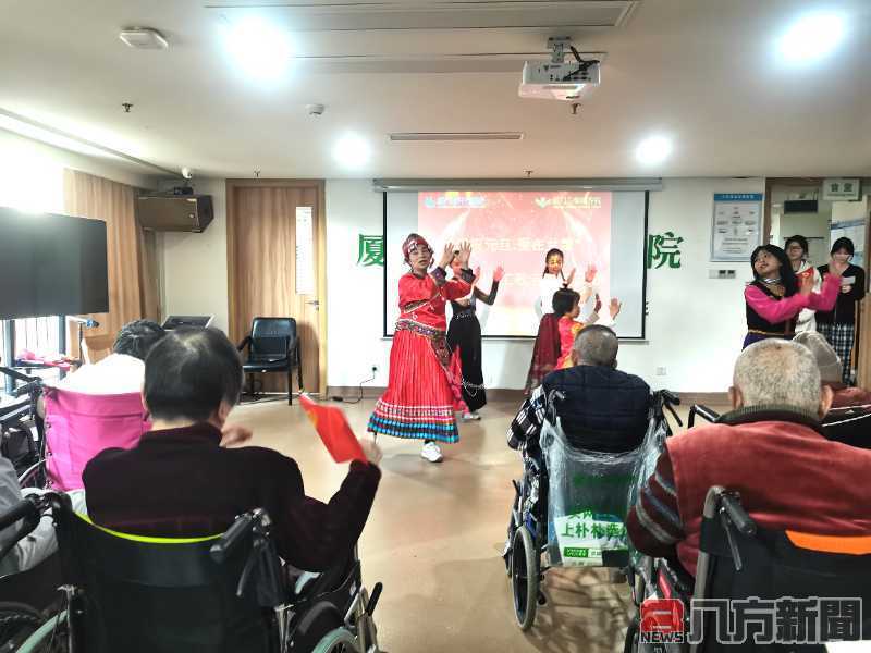 慈善舞蹈與歌聲交織 蘭馨療養院敬老活動溫暖人心