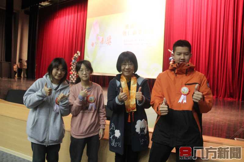 「普仁獎」頒獎典禮 146位學子獲表揚 生命故事感動全場