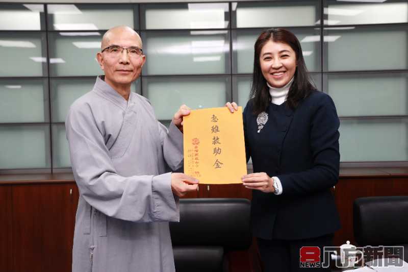 濟弱扶傾助弱勢 靈巖山寺捐款120萬元