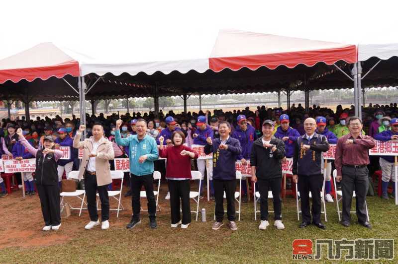 金蛇納福護屏東 財源滾滾迎新年 屏東八百志工齊心淨環境