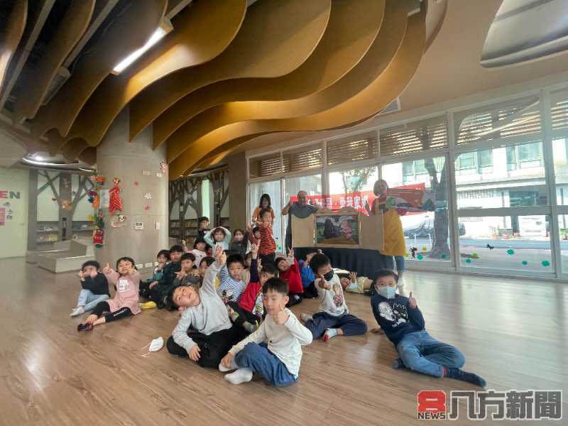 高市圖小港分館響應世界母語日結合社區及幼兒園共譜母語樂章