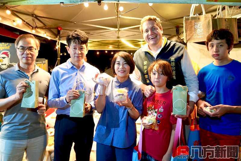 璀璨煙火點亮恆春半島 屏東南國生活節萬人湧入