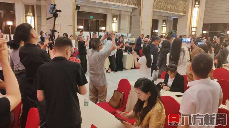 從國賓館到畫壇高峰 楊建華以藝術連結世界