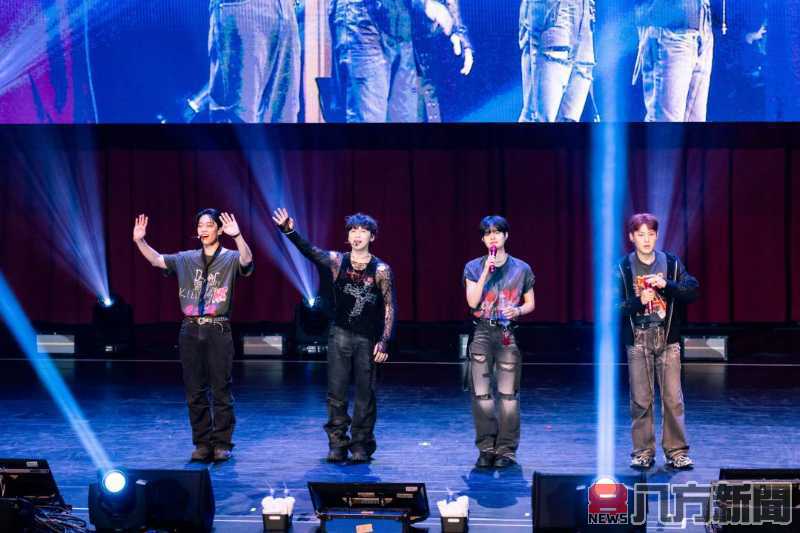 AB6IX感動 粉絲應援有誠意 進貢美食還有裝置藝術與滿滿星星燈揮舞…