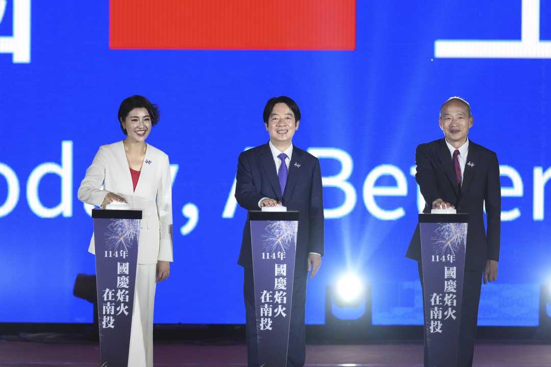 國慶焰火在南投 逾4萬發焰火照亮夜空 DJ淑華加碼演出