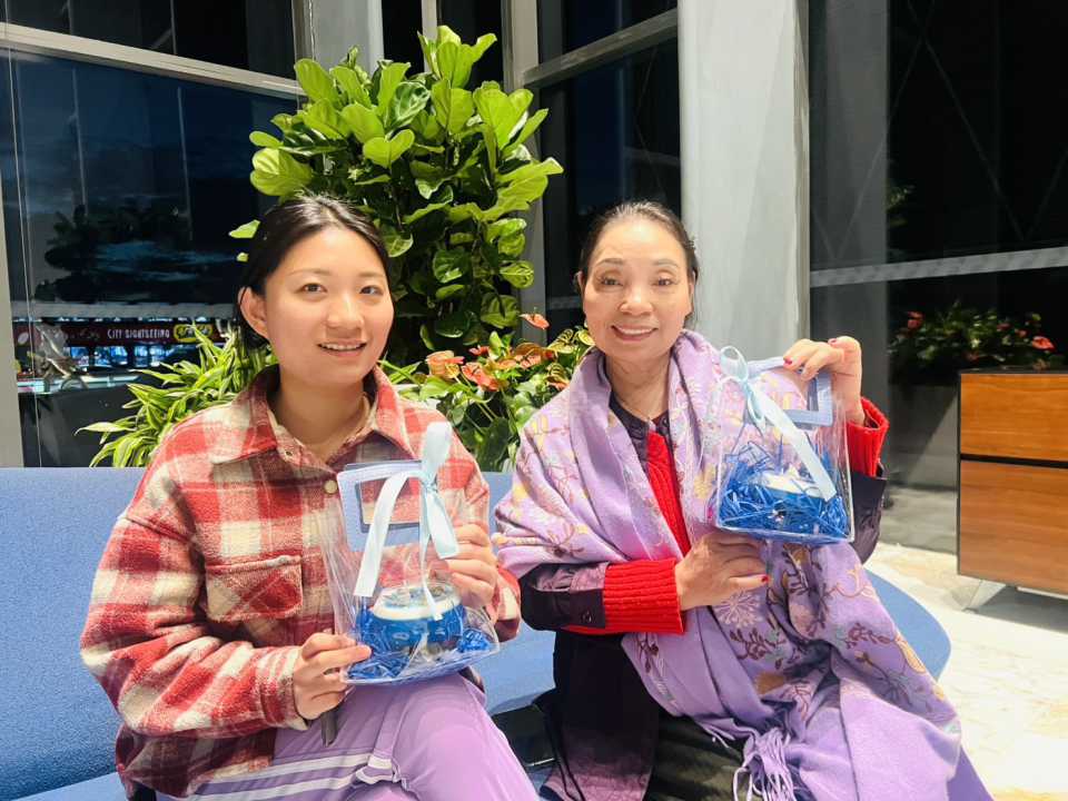 一個遲來的擁抱 心理師母女在沙龍現場完成多年和解-圖片3