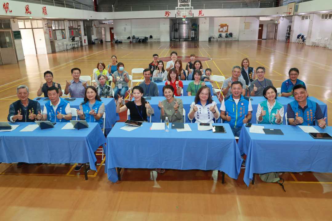 南投縣榮登數位學習績優徵選榜首 許淑華縣長加碼埔里國中飛行模擬教室-圖片4