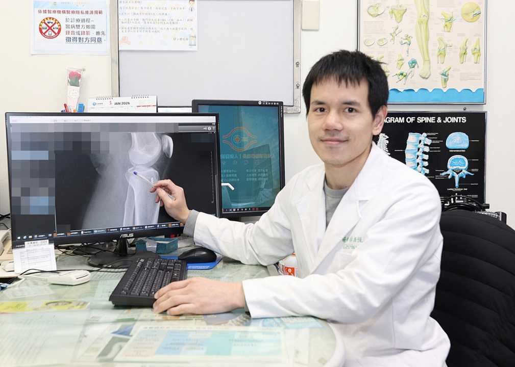 左膝後十字韌帶撕脫性骨折恐關節退化 微創手術助2個月後復原-圖片1