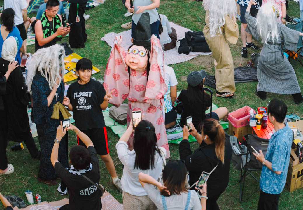 「2026南國國際生活節」妖怪馬戲團踩街掀高潮 單日破萬人湧入恆春古城-圖片3