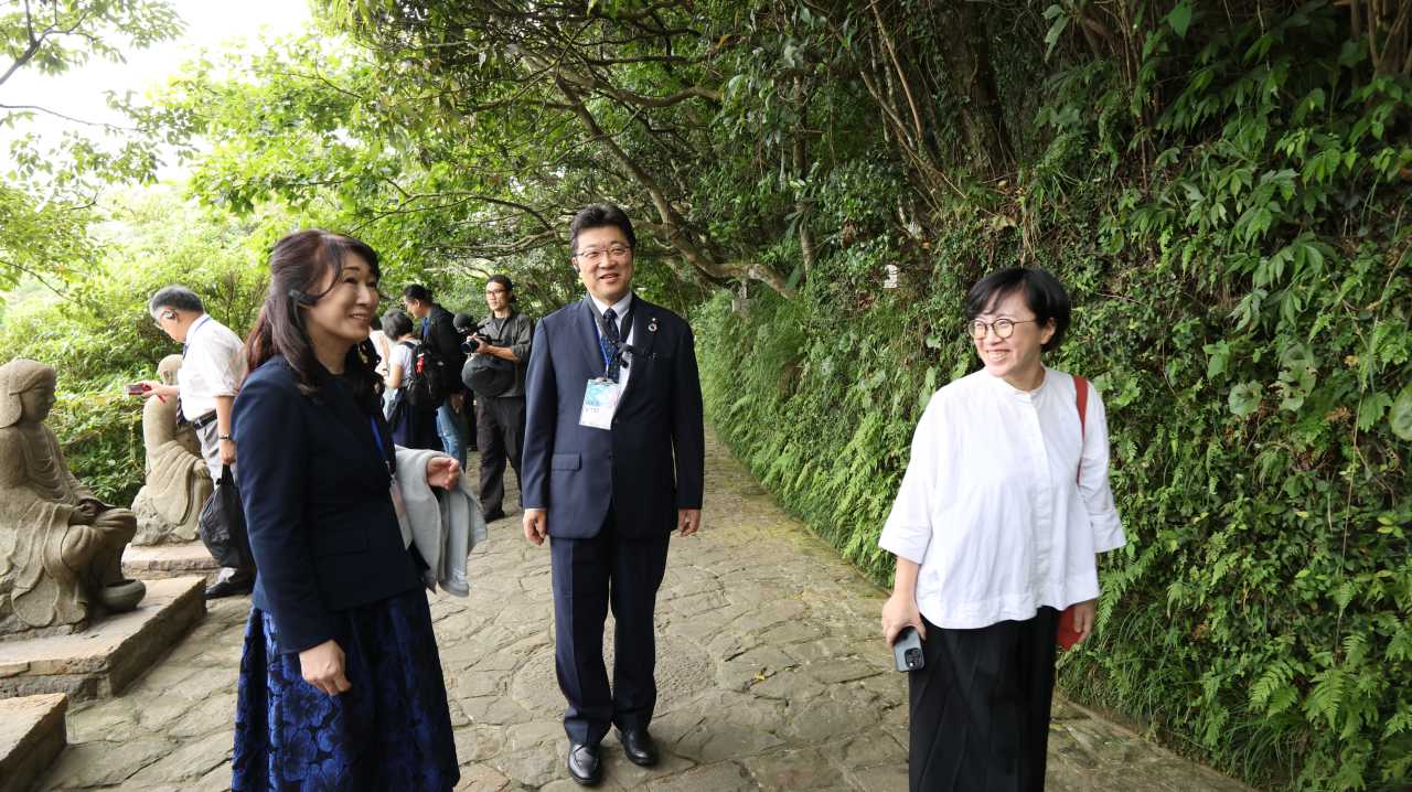 從山林走向2050年 臺日學者共探靈性生態未來教育-圖片1